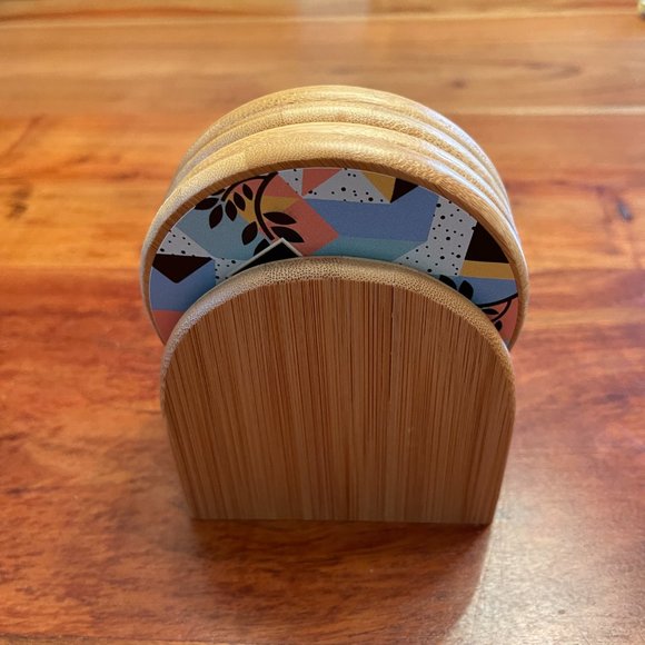 Coasters in French, Set of 4 Montreal-made wooden coasters with holder - Picture 5 of 7